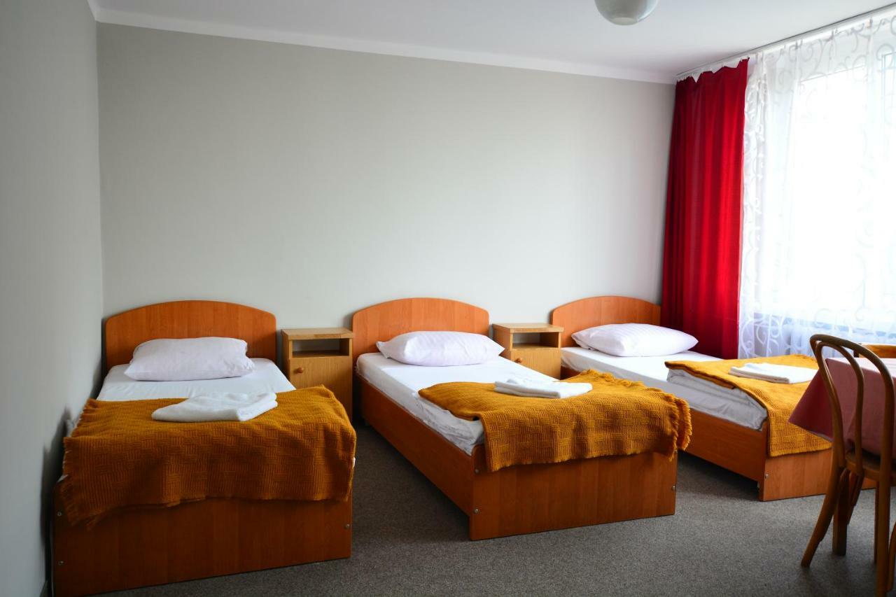 Hotel Felix Krasków Exterior foto